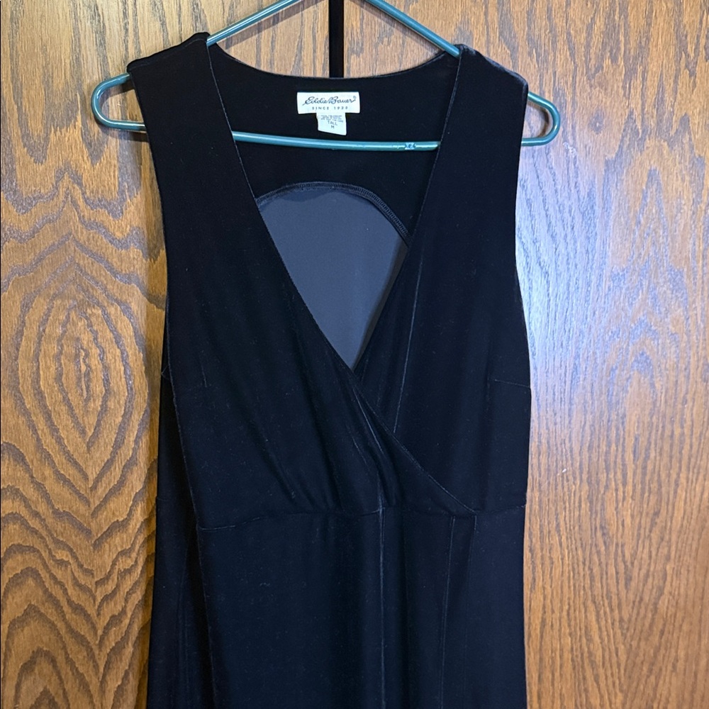 Eddie Bauer Black Sleeveless Wedding Dress